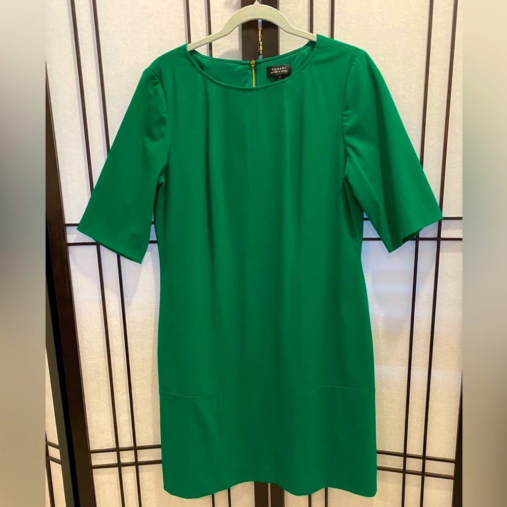 Tahari ASL Green Sheath Dress Bateau Neckline Midi